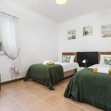 Contemporary 3 Bedroom In Appartamento *