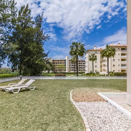 Contemporary 3 Bedroom In Appartement Vilamoura